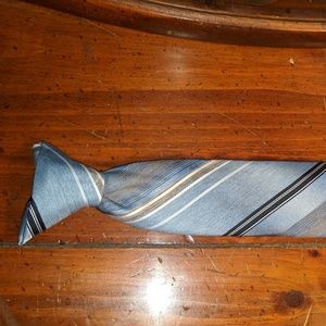 Blue striped clip on tie
